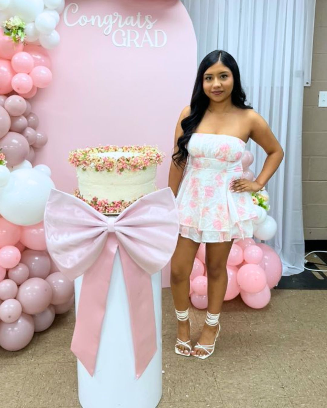 40 Graduation Dress Inspiration: Colors and Styles You'll Love - Mums ...
