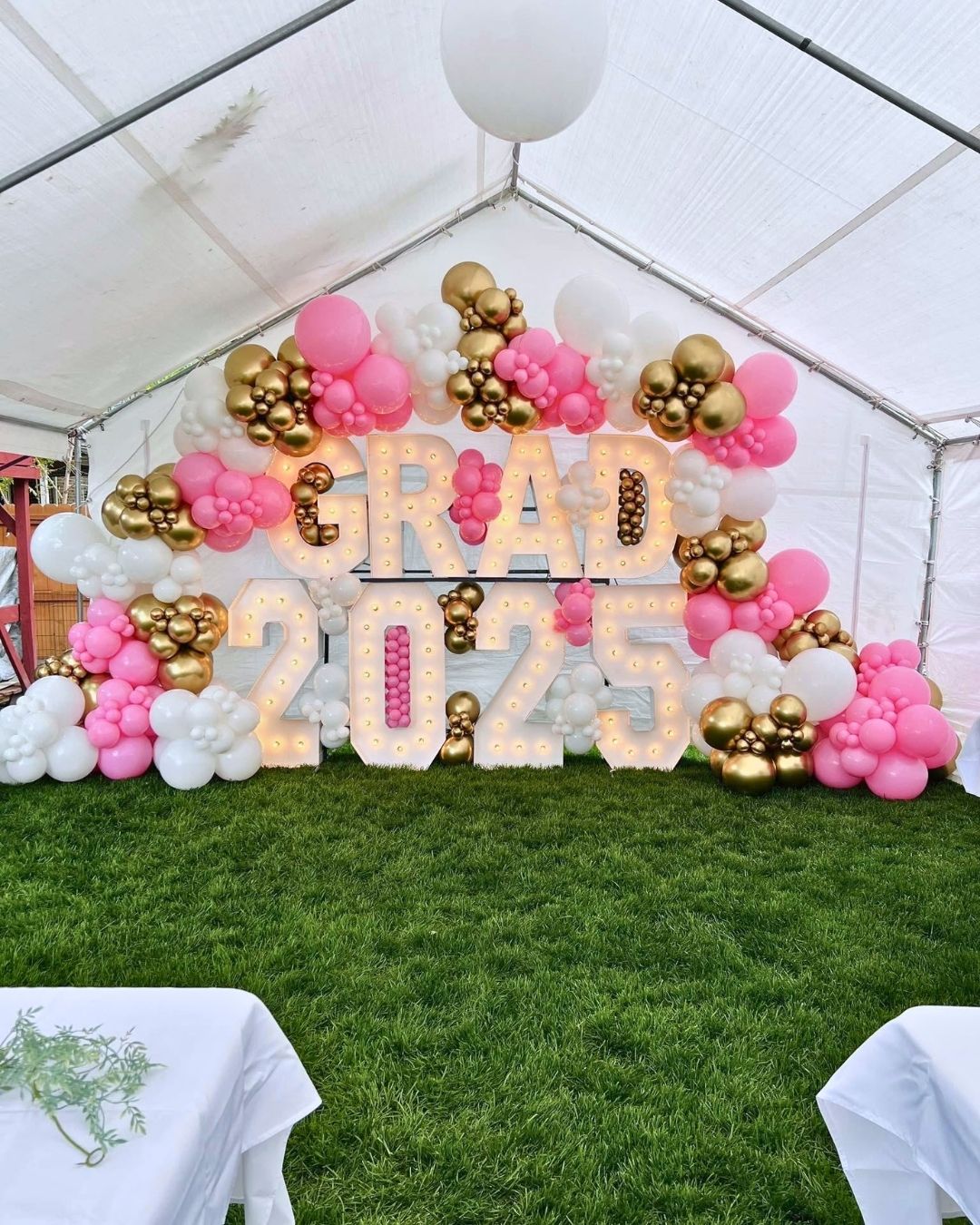 49 Graduation Party Decor Ideas for a Memorable Celebration - Mums Invited